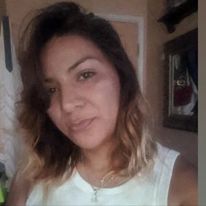 Meet your Posher, Casandra